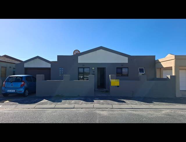 3 BEDROOM FREEHOLD FOR SALE IN STRANDFONTEIN